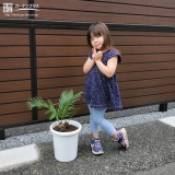 植樹したソテツと記念撮影