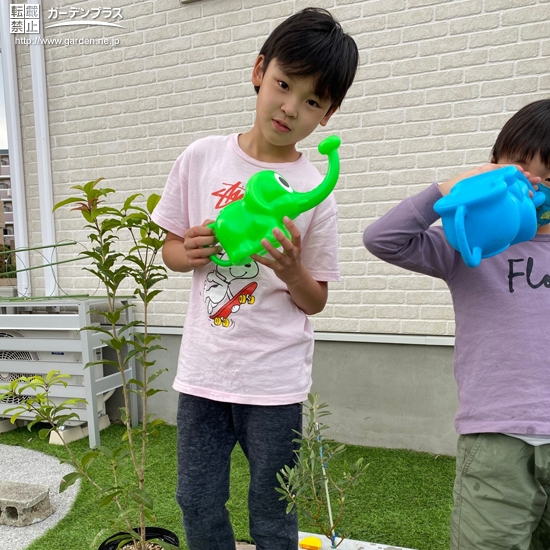 植樹の際の記念写真