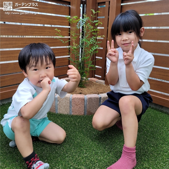 植樹後の記念写真