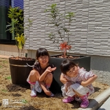 記念樹と記念撮影の様子①