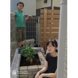植樹後のオリーブ、レモンと記念撮影