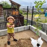 記念樹と記念撮影