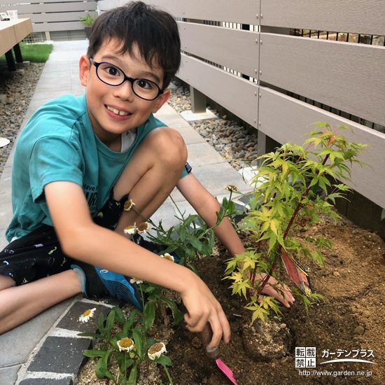 記念樹植樹の様子①