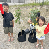 記念樹と記念撮影②