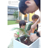 記念樹植樹の様子