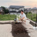 セイヨウニンジンボク植樹の様子