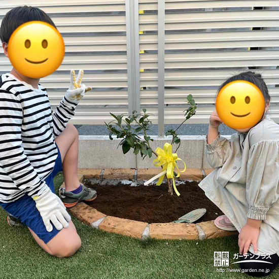 ブルーベリーと記念撮影