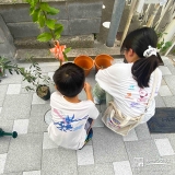 記念樹レモン・オリーブの植樹の様子