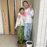 オリーブ・ブルーベリーと記念撮影