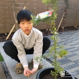 ミモザと記念撮影