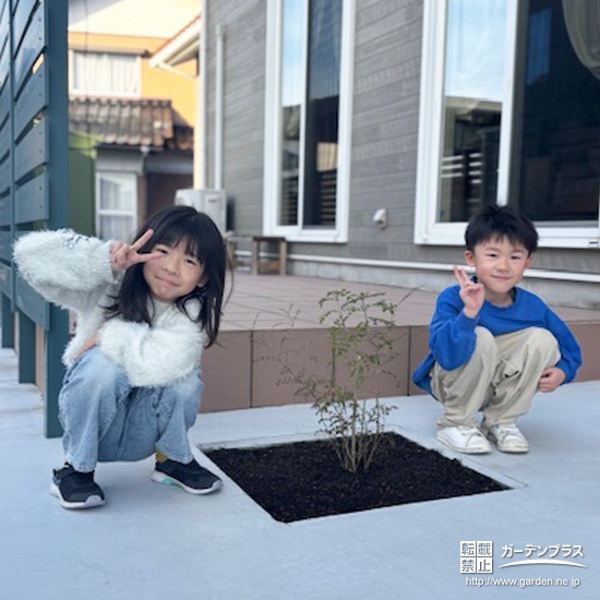 シマトネリコと記念撮影