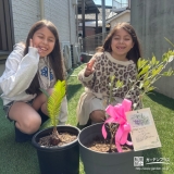 ソテツ・オリーブと記念撮影