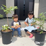 ブルーベリーと記念撮影