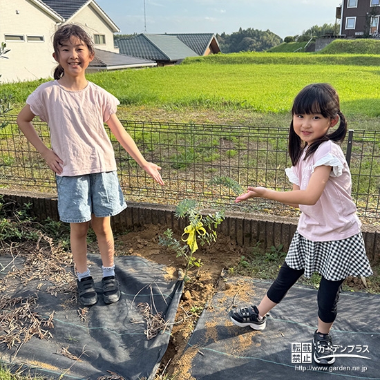 ミモザと記念撮影