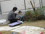 福岡県福岡市早良区ラズベリーとクリスマスローズの植樹風景