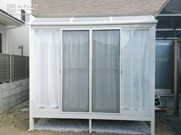 独特の上品 エクステリアストックテラス囲いR屋根タイプ 間口1.0間1820ｍｍ×出幅4尺1170ｍｍ 正面側面ガラス窓付き ノーマルサッシ  プラデッキ床仕様 国内 送料無料