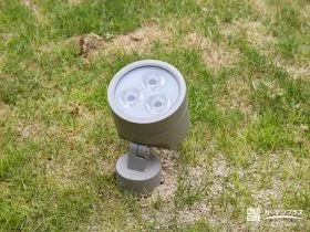 美しくライトアップする照明