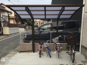 自転車を雨や泥はねから守るサイクルポート[施工後]