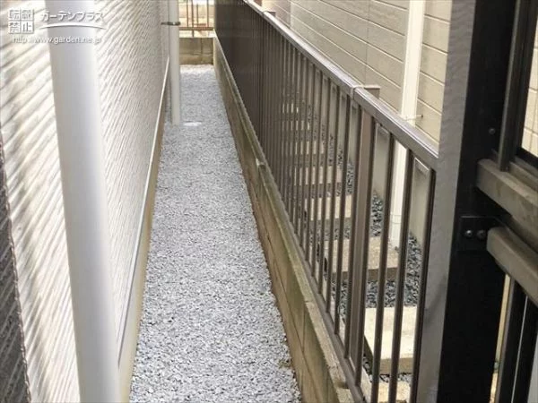 No.10269 犬走を雑草や害虫から守る砂利敷き工事[施工後]