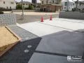 清潔で歩きやすい土間コンクリートの駐車スぺース
