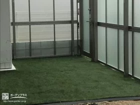 クッション性・透水性の高い人工芝のお庭[施工後]