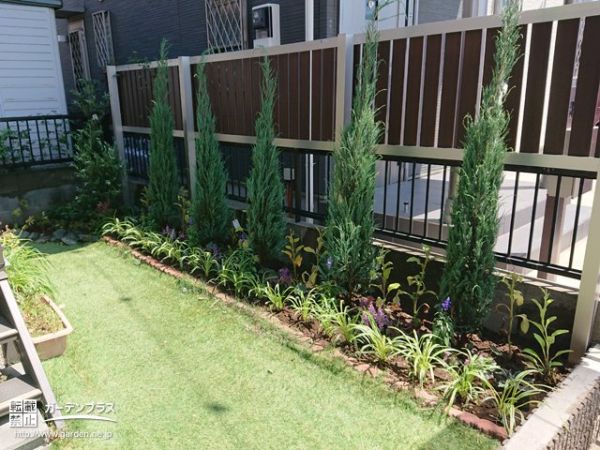 主庭やアプローチ花壇に彩りを添える植栽工事 No 花壇 菜園 芝生の施工例 外構工事のガーデンプラス スマホ版