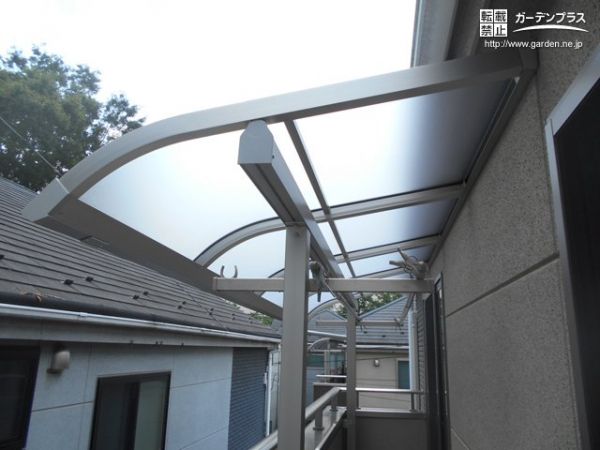 東京都の外構施工例一覧 バルコニー屋根 外構工事のガーデンプラス 東京都の外構施工例一覧 バルコニー屋根 外構工事のガーデンプラス