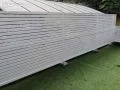 清潔感のある白い横板フェンス