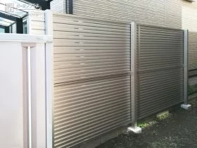 隣地の支線を遮るプライベート空間[施工後]