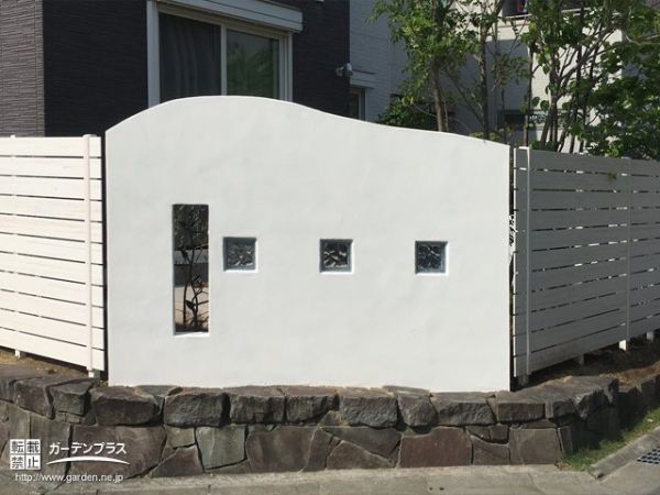 外構施工例一覧 塀 50万円 100万円 外構工事のガーデンプラス