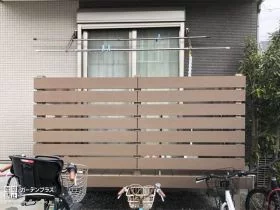 洗濯物干しスペースにつかえるウッドデッキ[施工後]