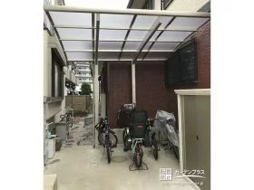 余裕を持った広さのサイクルポート[施工後]