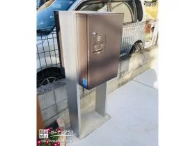 留守中も受け取り可能な宅配ボックス[施工後]