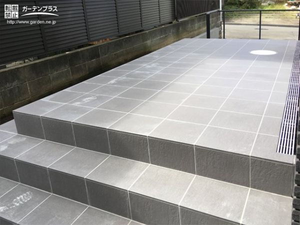 神奈川県の外構施工例一覧 タイルデッキ 外構工事のガーデンプラス