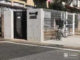 お庭を広く使えるよう道路境界側に設けた門柱[施工後]