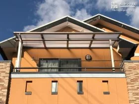 急な雨にも対応できるバルコニー屋根[施工後]