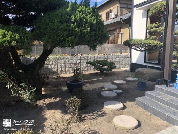 和風のお庭に調和する園路やアプローチ設置工事 No 121 花壇 菜園 芝生の施工例 外構工事のガーデンプラス