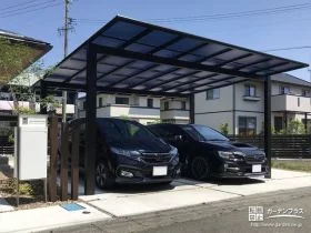 変形地を駐車スペースに[施工後]