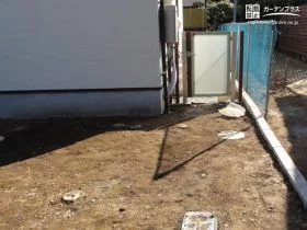 犬走り門扉を設置[施工後]