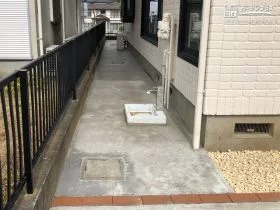 建物まわりは土間コンクリートで舗装[施工後]