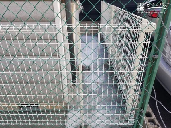 敷地の境界を守るメッシュフェンス設置工事 No 外周フェンスの施工例 外構工事のガーデンプラス