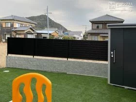 主庭側にも目隠しフェンスを設置[施工後]