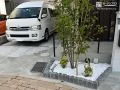 駐車スペースとシンボルツリーの植栽スペース