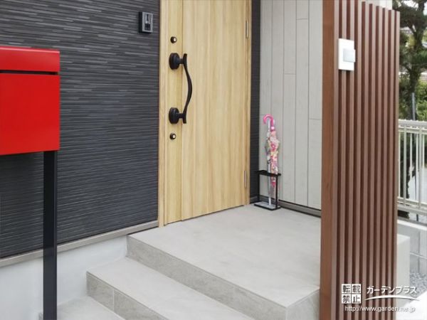 生活に安心感をもたらす目隠しフェンスの設置工事 No 目隠しフェンスの施工例 外構工事のガーデンプラス