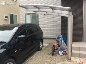 自転車だけでなくお車の乗り降りにも役立つサイクルポート