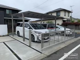 カーゲート付きでしっかりお車を守る駐車スペース[施工後]