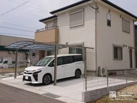 余裕ある広さの駐車スペース[施工後]