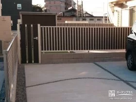 道路や駐車場からの視線を遮る目隠しフェンス[施工後]