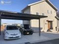 丈夫な折板屋根カーポートの駐車スペース