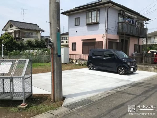 No.13557 泥汚れや雑草に悩まされない駐車スペース舗装工事[施工後]